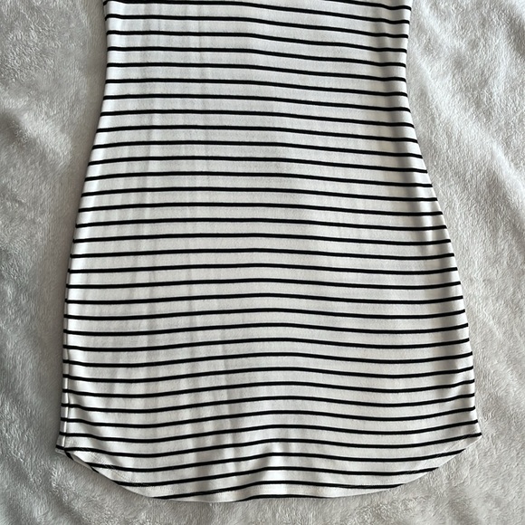 Striped Bodycon Minii - Picture 3 of 4